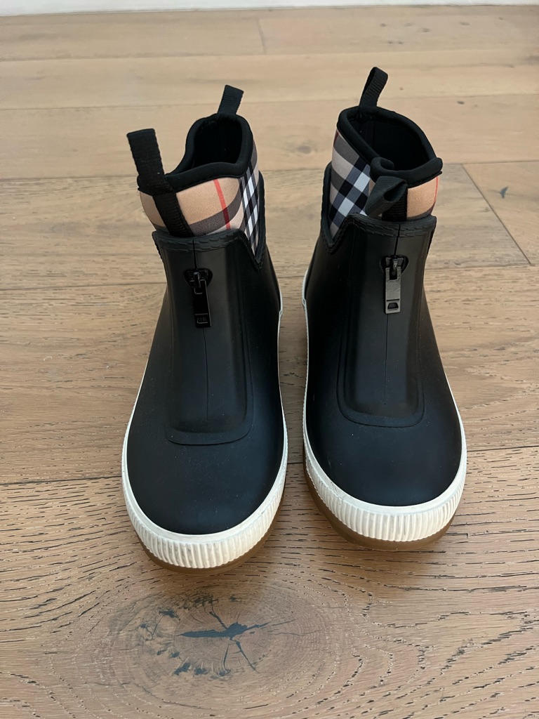Burberry Kids Rubber Rain Boots Nova Check Lining Black